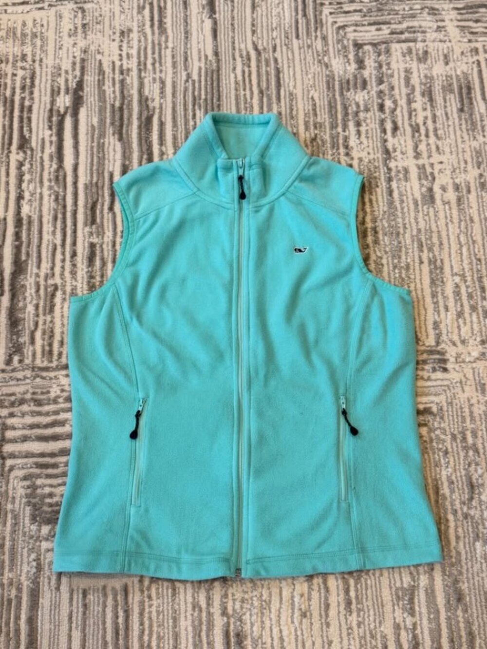 Vineyard Vines women's small green fleece vest Retails $80